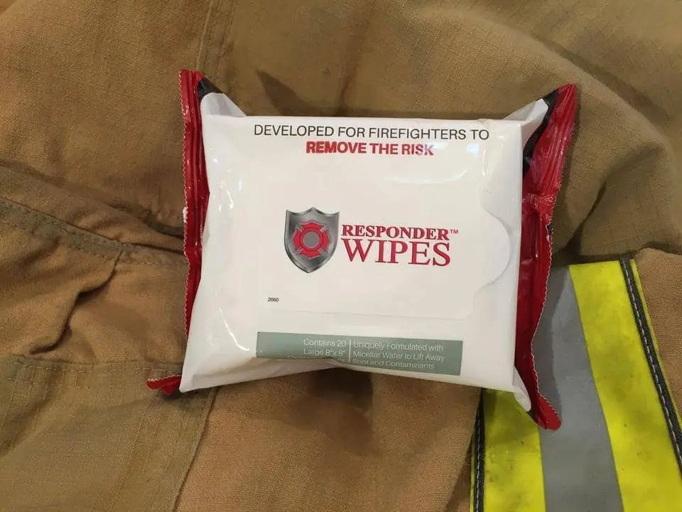 RESPONDER WIPES - Lieutenant‚Äôs Wipes 
-Small Wipes in multi-wipe pouch
-Each wipe is 8" x 8"
-Comes in a re-sealable pouch
-Three-year shelf life
-Aloe and Alcohol FREE - Becker Safety and Supply